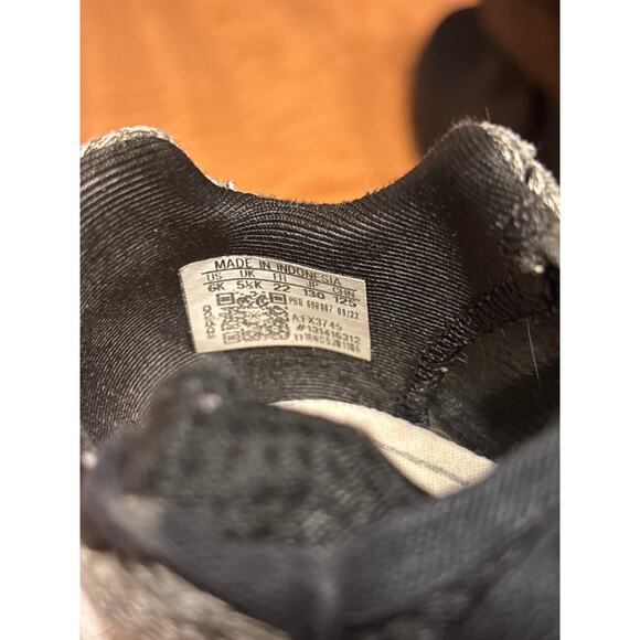 Size 6K Children Adidas Swift Run Easy - Mesh Black - Picture 7 of 7